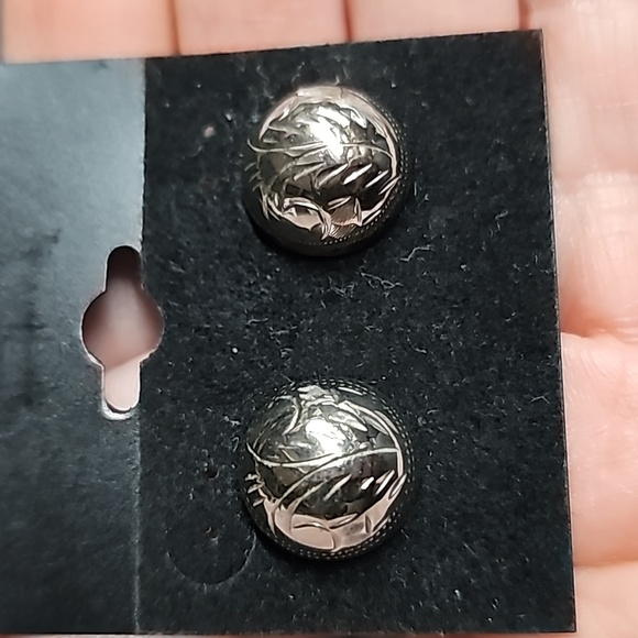 Sterling Silver Engraved Puff Round Stud Earring .925 - Picture 1 of 7